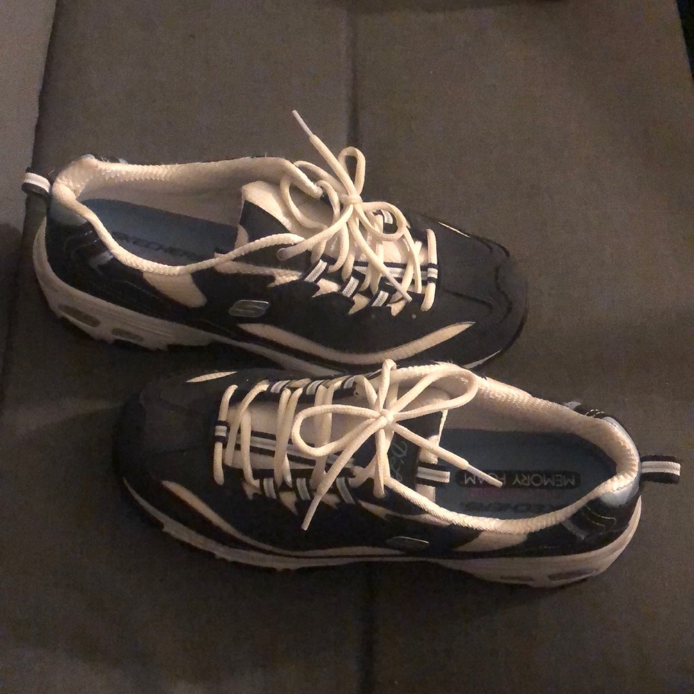 Skechers D’Lites